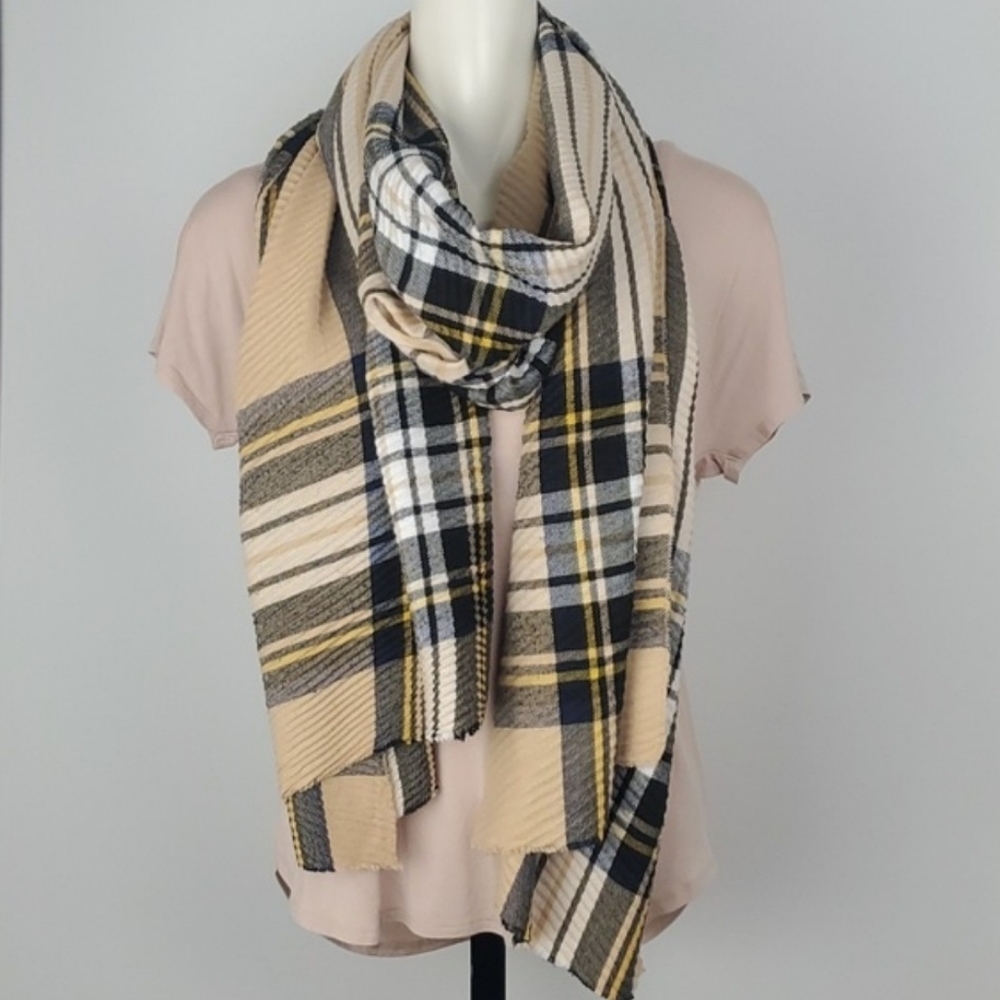 ⭐️3/ $30⭐️ Oversized Women's Large Plaid  White Yellow Black Crimped Scarf